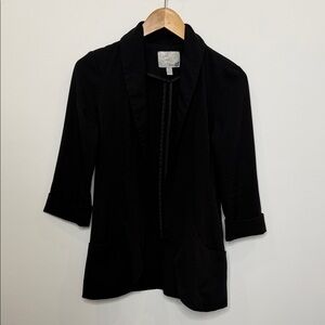 Dynamite Elegant Black Blazer with Cuffed Sleeves